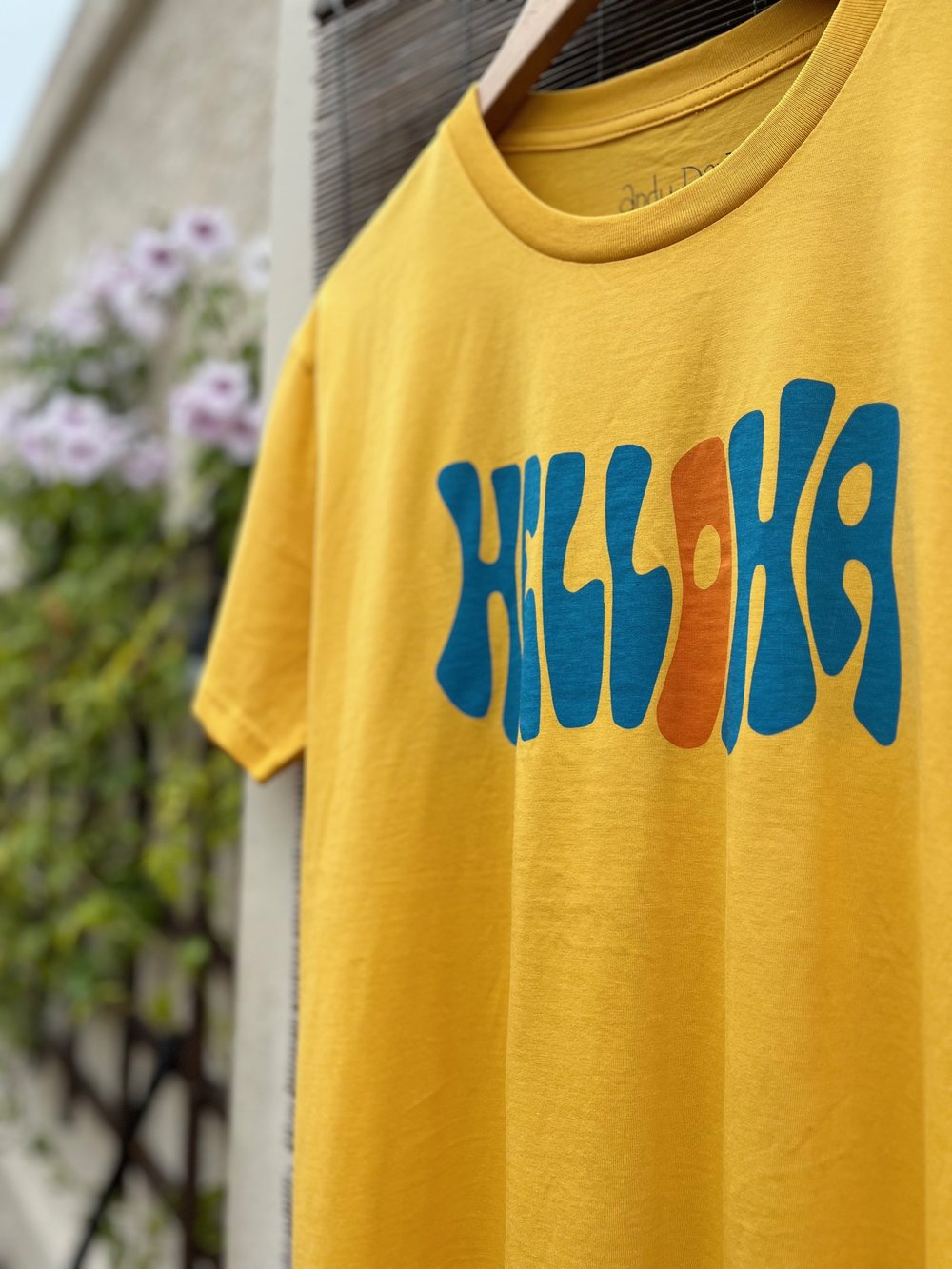 Helloha Tee