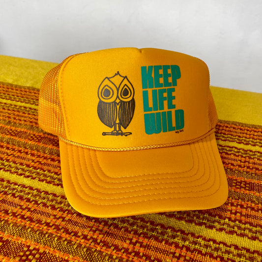 KEEP LIFE WILD TRUCKER